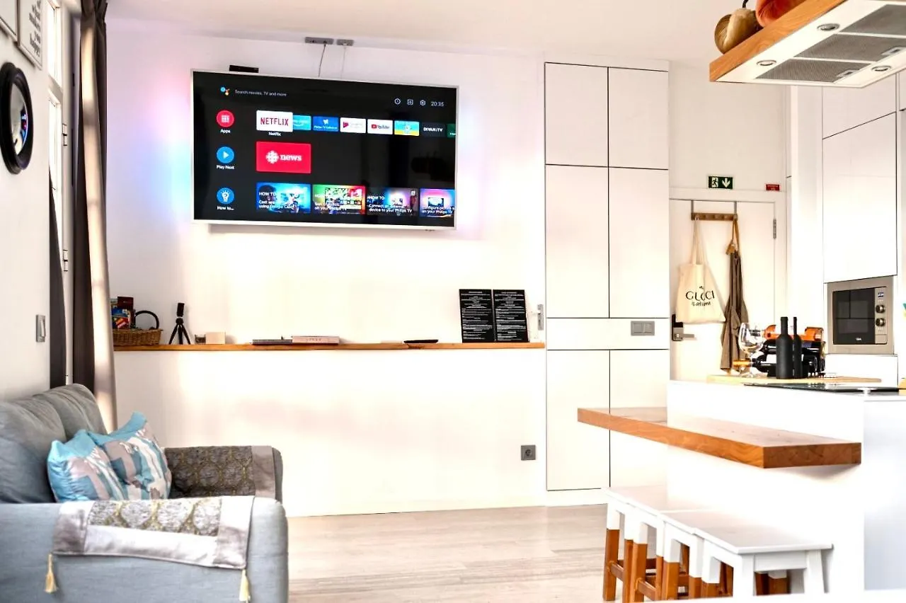 Apartamento Cristália,Central,Terrace, Netflix, Garage Funchal